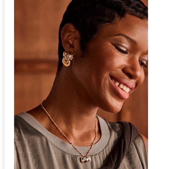 Cabi Bow-tiful Necklace - Picture 3 of 4